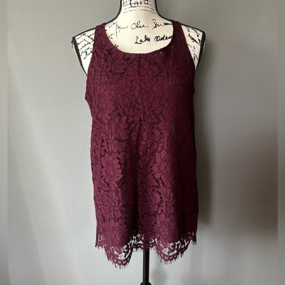 Chaser Lace Tank NWOT